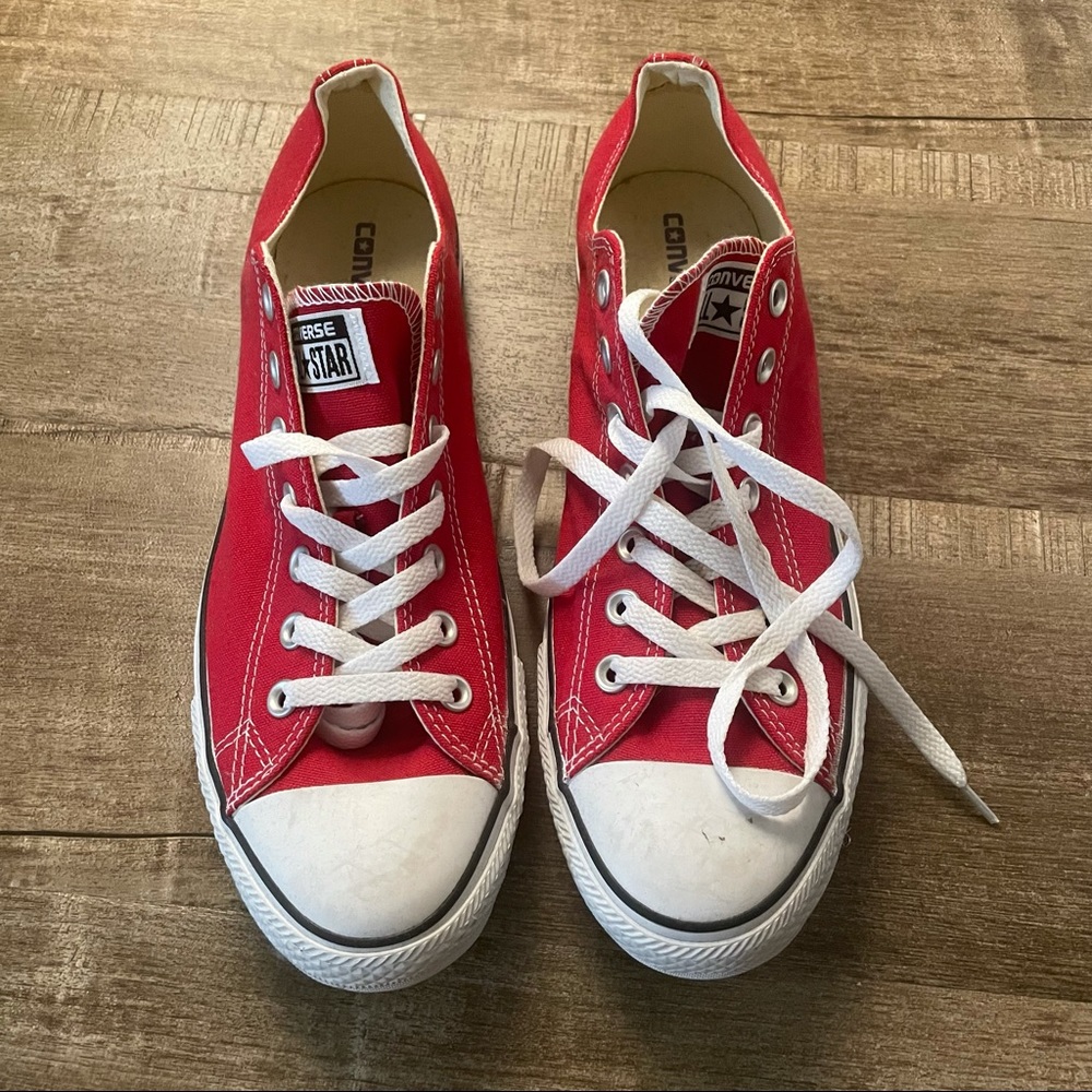 Men’s Red Chuck Taylor 10.5